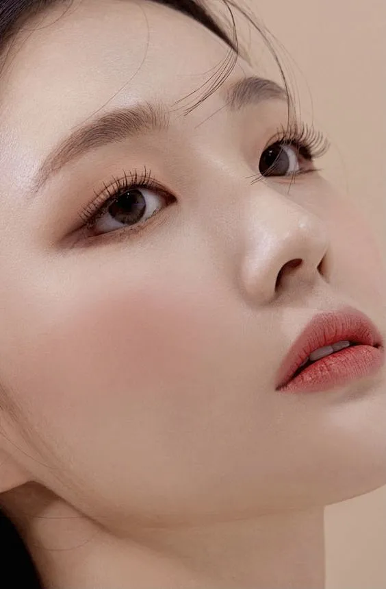 如果觉得自己不够好看,可能你只缺了一次光影定妆!(图2) 微信图片_20240715161139.png